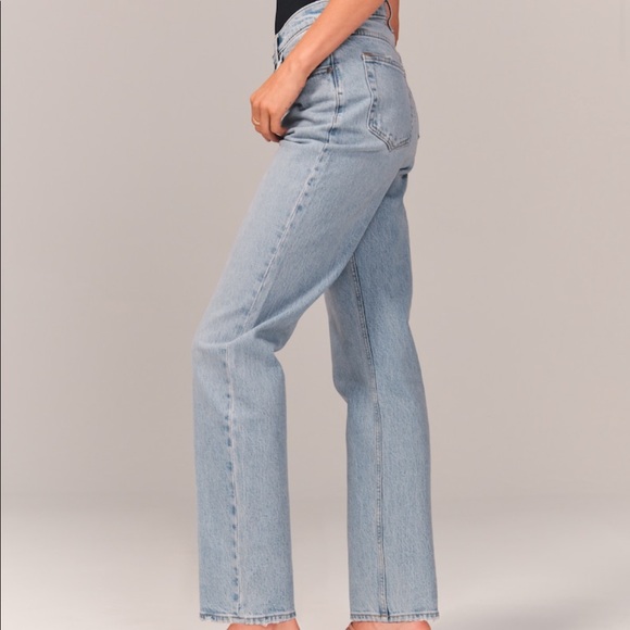 Abercrombie & Fitch High Rise Dad Jeans - Picture 4 of 14